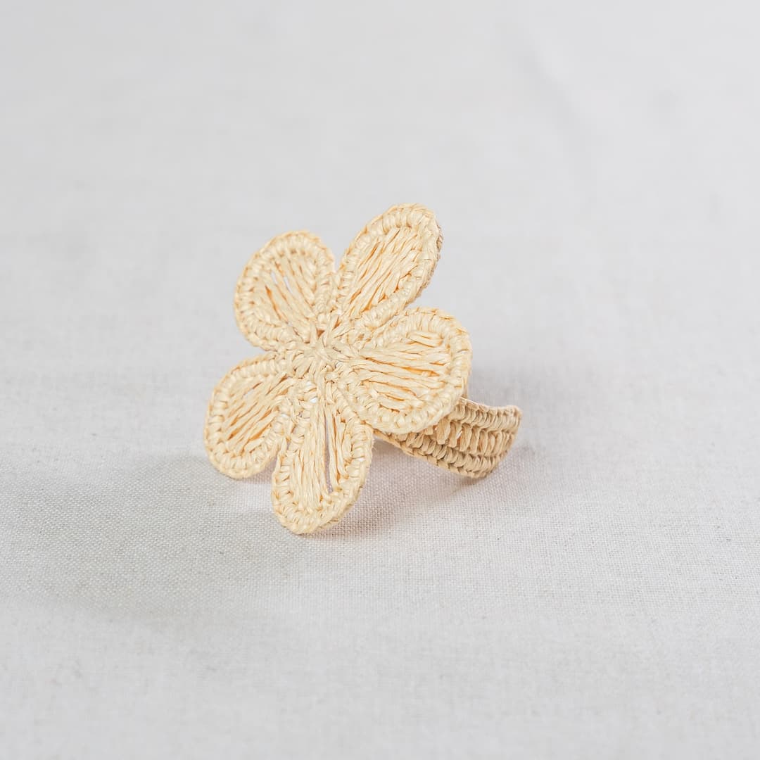 Five-Petal Flower Paper Yarn Napkin Ring - Rosa
