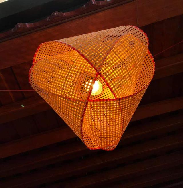 Handwoven Bamboo Lampshade, lantern, pendant lighting all 100% natural material - made in Vietnam