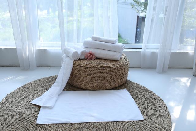 Luxury bath towels for hotel 100% cotton material Vietnam factory top quality eco friendly