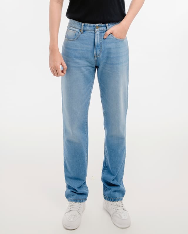 Men's Straight Cut Jeans (Light)